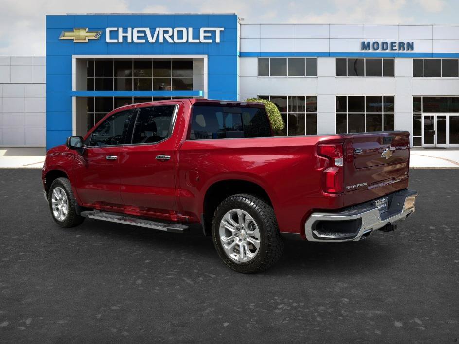 Used 2025 Chevrolet Silverado 1500 LTZ w/ LTZ Premium Package AWD/4WD image 3