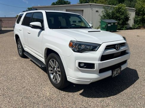 Used 2022 Toyota 4Runner TRD Sport w/ Technology Package AWD/4WD image 10