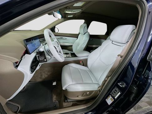 New 2026 Genesis GV70 2.5T Advanced w/ G1 Accessory Package AWD/4WD image 16