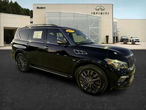 Used 2017 INFINITI QX80 Limited image 3