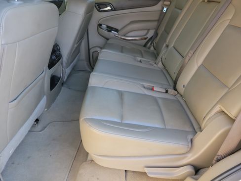 Used 2019 GMC Yukon SLT w/ Open Road Package image 11