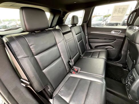 Used 2022 Jeep Grand Cherokee Limited w/ Tech Group image 15