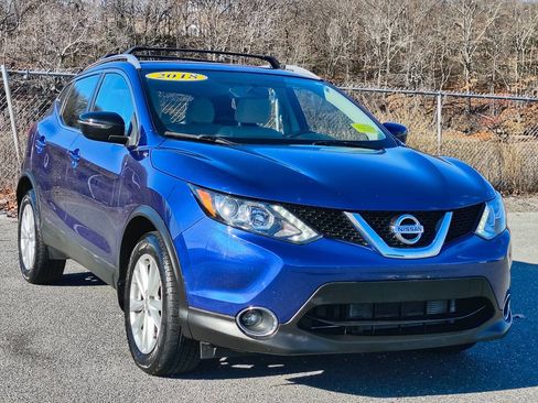 Used 2018 Nissan Rogue Sport SV w/ SV Technology Package image 1