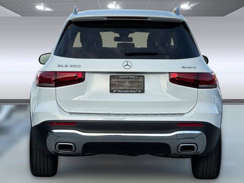 Certified 2023 Mercedes-Benz GLB 250 4MATIC image 10