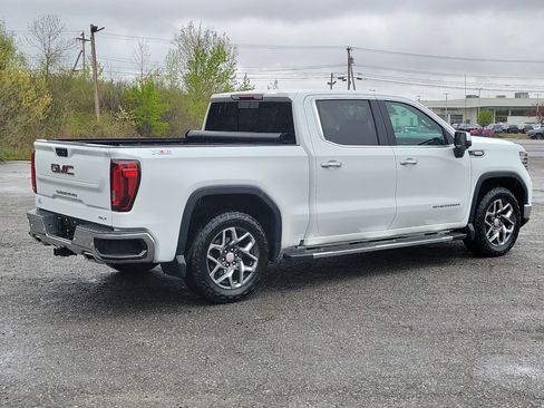 Used 2023 GMC Sierra 1500 SLT w/ SLT Premium Plus Package AWD/4WD image 5