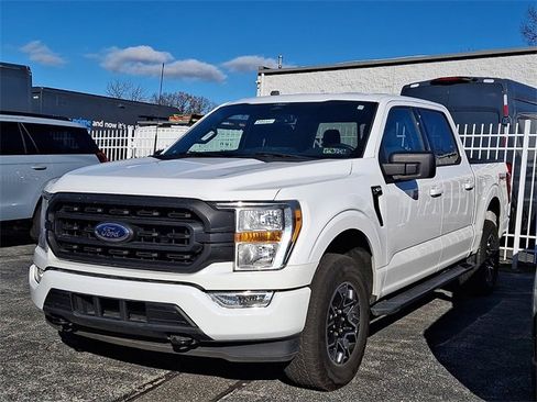 Used 2022 Ford F150 XLT w/ Equipment Group 301A Mid image 3