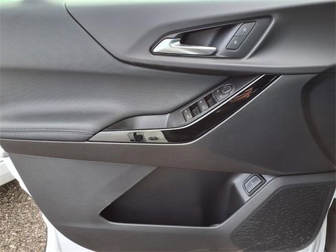 New 2026 Chevrolet Equinox LT w/ Convenience Package II image 18