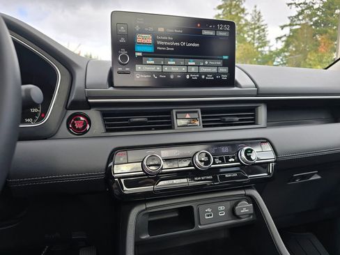 New 2025 Honda Pilot EX-L image 17