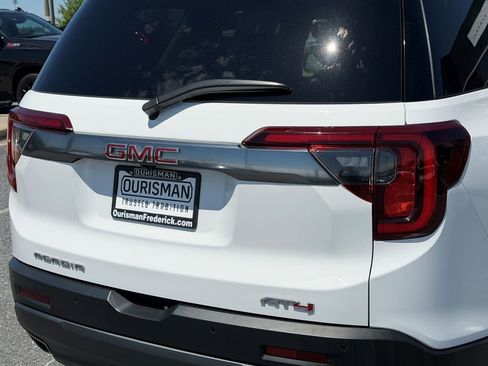 Used 2023 GMC Acadia AT4 AWD/4WD image 9