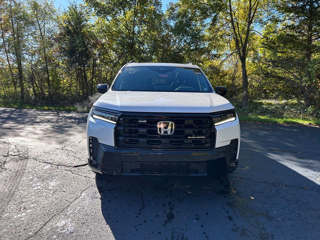 New 2026 Honda Pilot Black Edition image 8