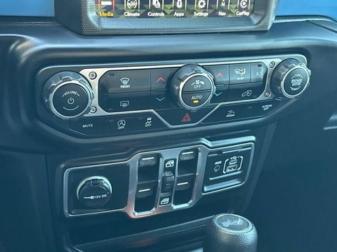 Used 2021 Jeep Wrangler Unlimited Sport image 18