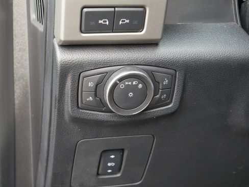 Used 2016 Ford F150 Lariat w/ Equipment Group 502A Luxury image 6