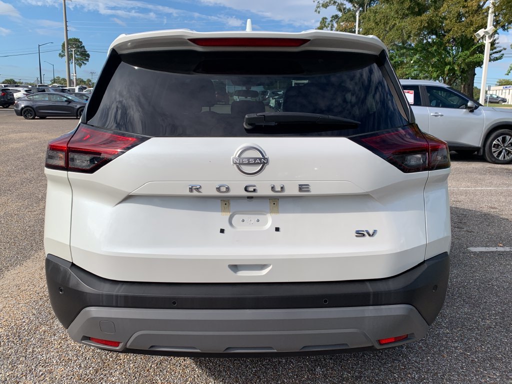 Used 2023 Nissan Rogue SV w/ SV Premium B Package FWD image 6