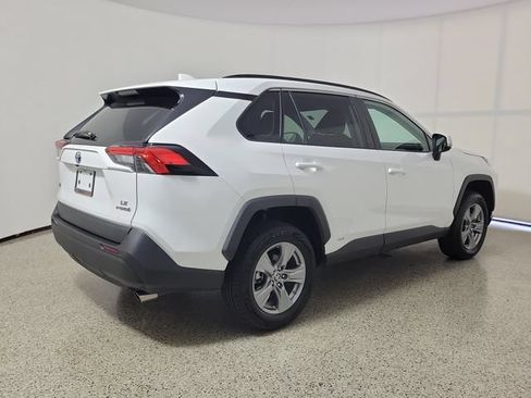 Used 2024 Toyota RAV4 LE AWD/4WD image 5