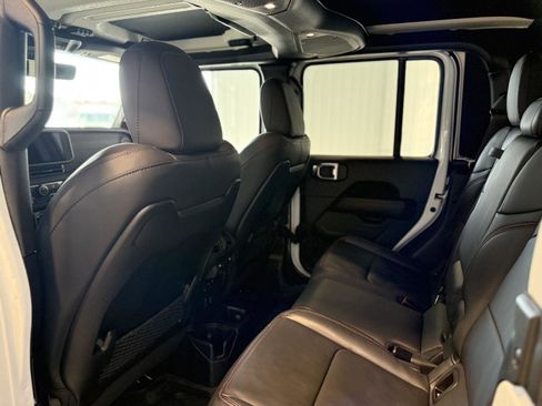 Used 2025 Jeep Gladiator Rubicon image 20