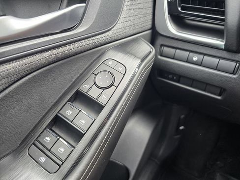Used 2021 Nissan Rogue SV FWD image 22