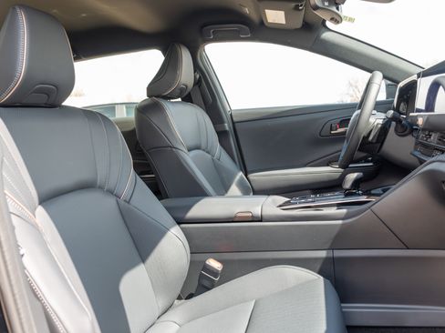 New 2026 Toyota Crown Signia AWD/4WD image 25