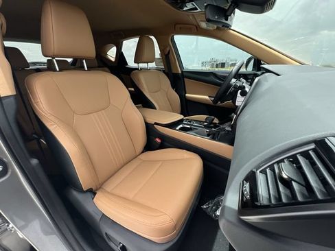 Used 2025 Lexus NX 250 FWD w/ Towing Package (2000 Lbs) image 25