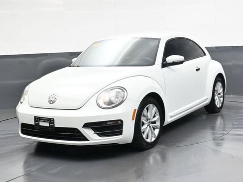 Used 2017 Volkswagen Beetle 1.8T S image 10