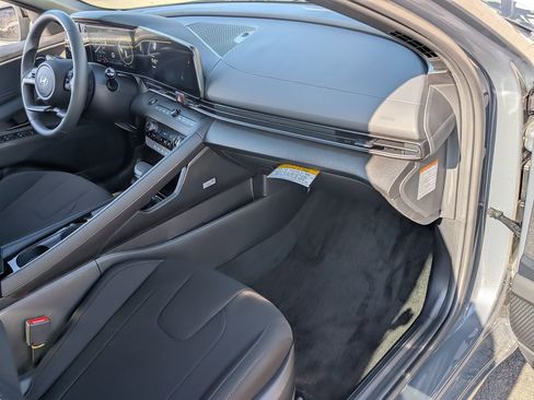 New 2026 Hyundai Elantra Sport image 25