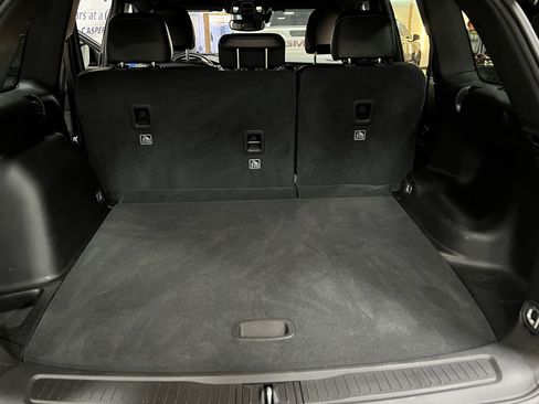 Used 2023 Jeep Grand Cherokee Altitude image 10