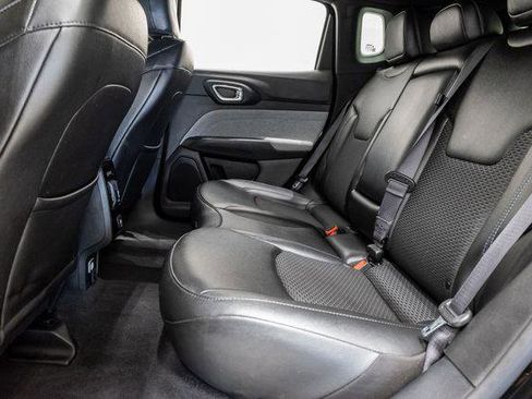 Certified 2025 Jeep Compass Latitude AWD/4WD image 26