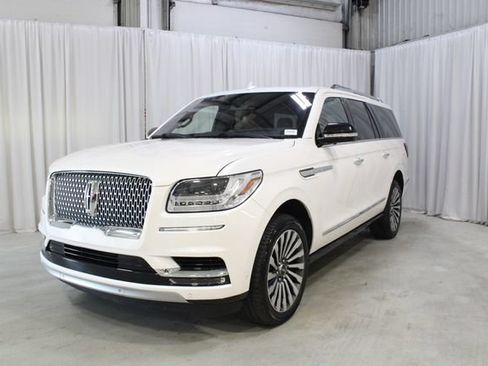 Used 2019 Lincoln Navigator L Reserve AWD/4WD image 36