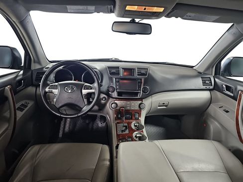 Used 2013 Toyota Highlander Limited AWD/4WD image 11
