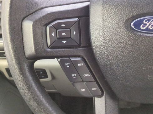 Used 2020 Ford F250 XLT w/ XLT Premium Package image 24