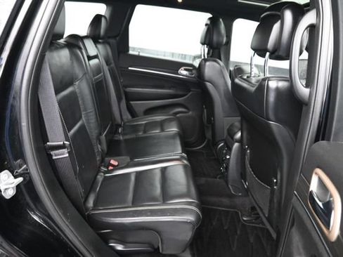 Used 2017 Jeep Grand Cherokee Limited AWD/4WD image 8