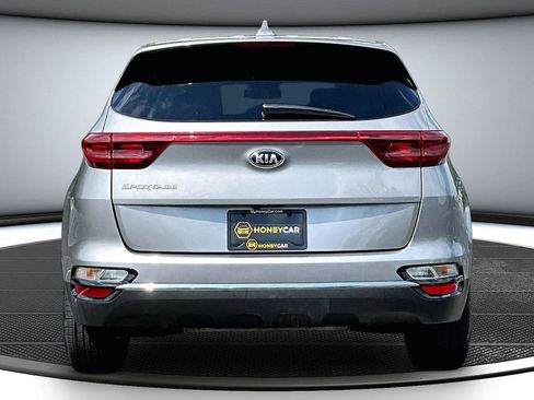 Used 2022 Kia Sportage LX AWD/4WD image 5