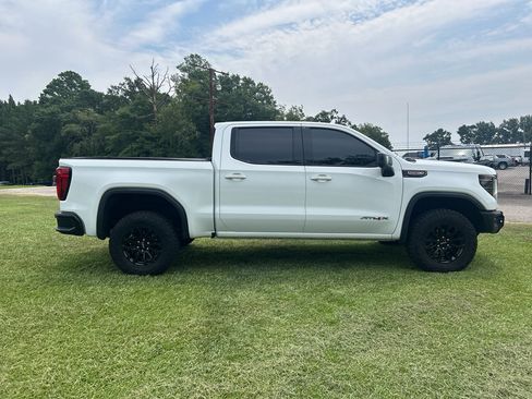 Used 2023 GMC Sierra 1500 AT4X AWD/4WD image 9