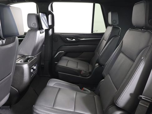 Used 2024 GMC Yukon Denali w/ Advanced Technology Package image 45