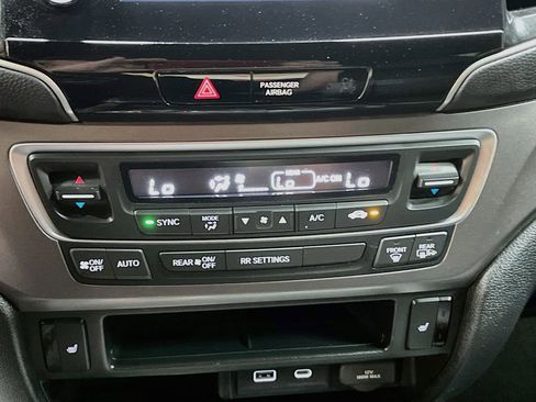 Used 2024 Honda Passport EX-L image 15