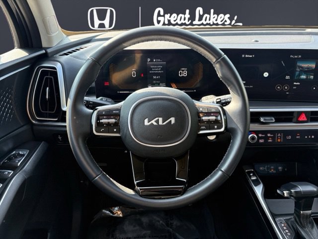 Used 2025 Kia Sorento S FWD image 12