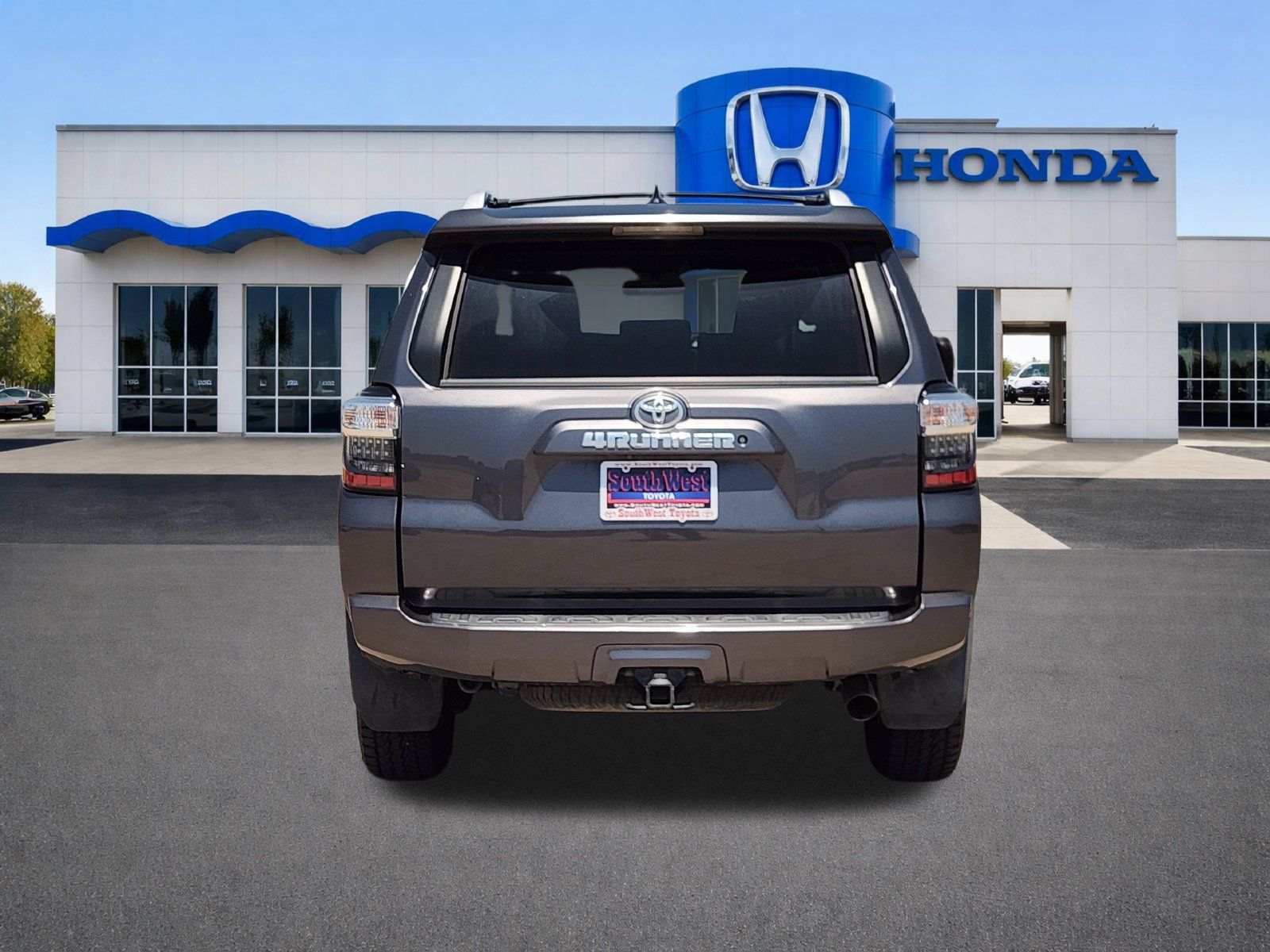 Used 2018 Toyota 4Runner SR5 Premium AWD/4WD image 8