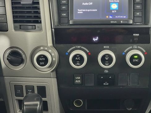 Used 2016 Toyota Sequoia SR5 AWD/4WD image 23