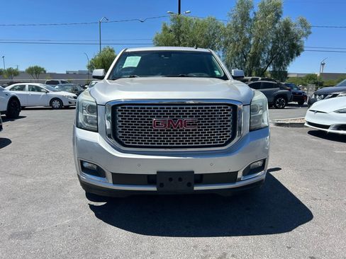 Used 2015 GMC Yukon SLT image 2