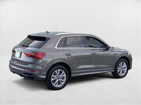 New 2025 Audi Q3 2.0T Premium image 2