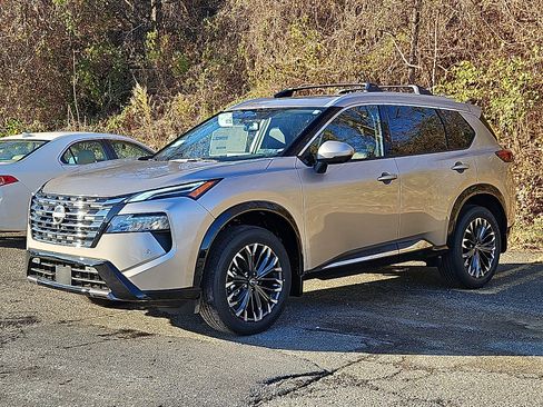 New 2026 Nissan Rogue Platinum w/ Platinum Premium Package image 3