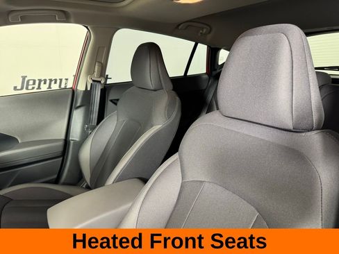 Used 2025 Subaru Crosstrek 2.0i Premium image 11