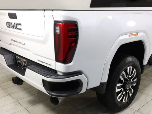 Used 2025 GMC Sierra 2500 Denali Ultimate AWD/4WD image 45