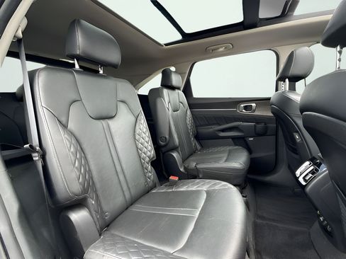 Used 2023 Kia Sorento SX Prestige AWD/4WD image 24