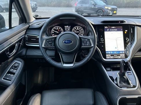 Used 2025 Subaru Outback Touring XT image 11