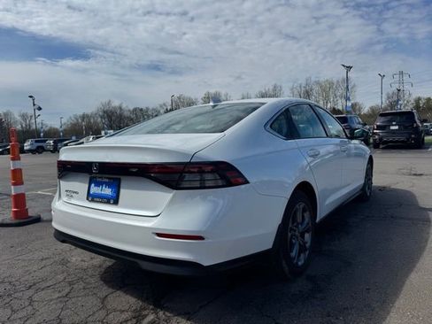 Used 2023 Honda Accord EX image 2