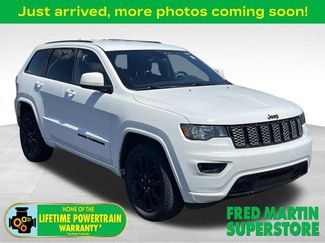 Used 2021 Jeep Grand Cherokee Laredo X AWD/4WD video 1