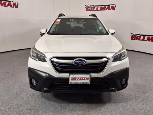 Certified 2022 Subaru Outback Premium image 3