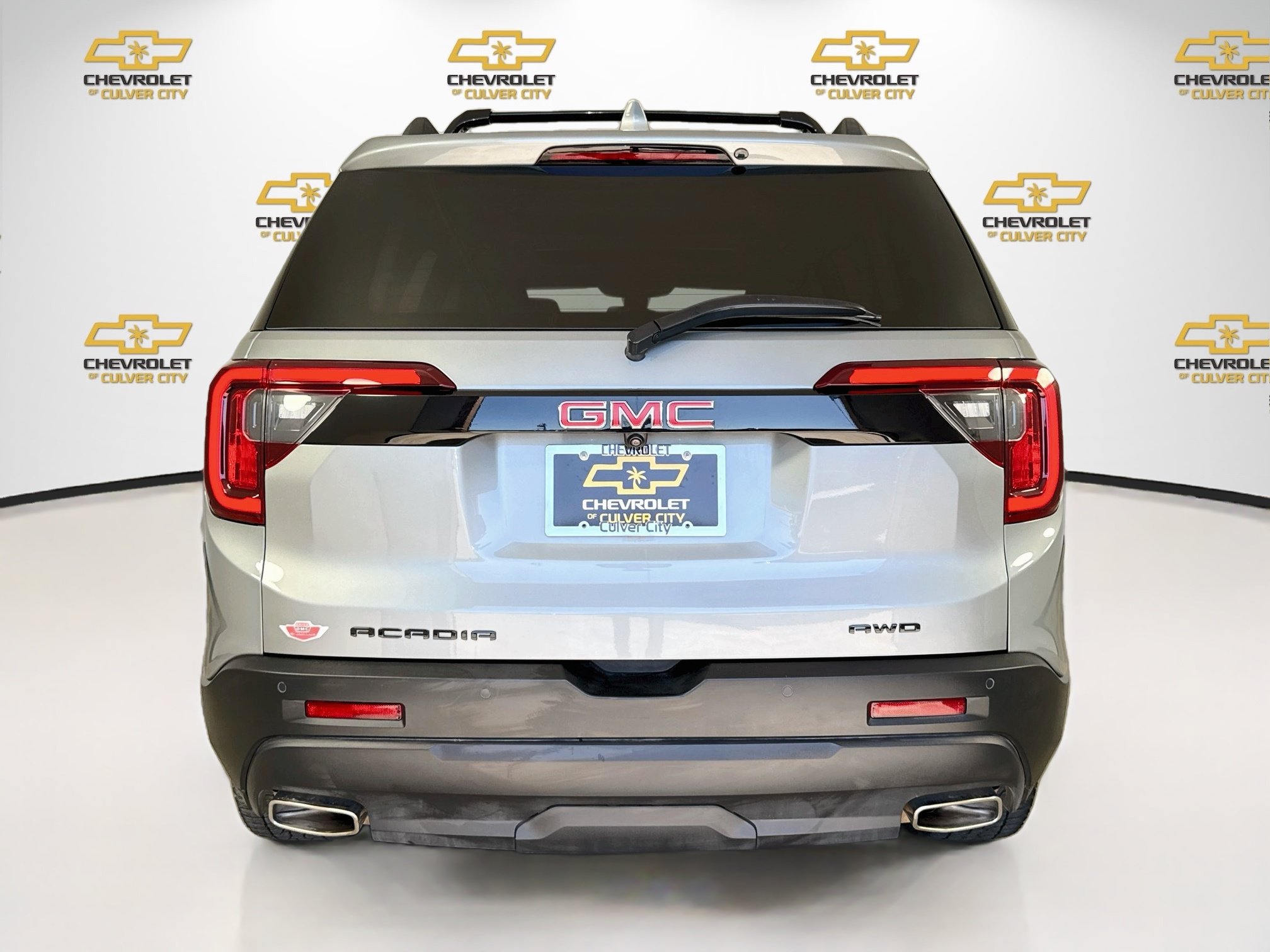 Used 2023 GMC Acadia SLE w/ Driver Convenience Package AWD/4WD image 7