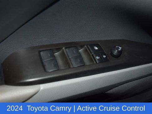 Used 2024 Toyota Camry SE w/ Cold Weather Package FWD image 24