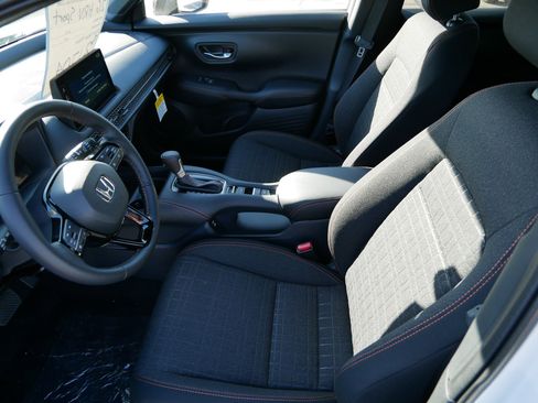 New 2026 Honda HR-V Sport image 7